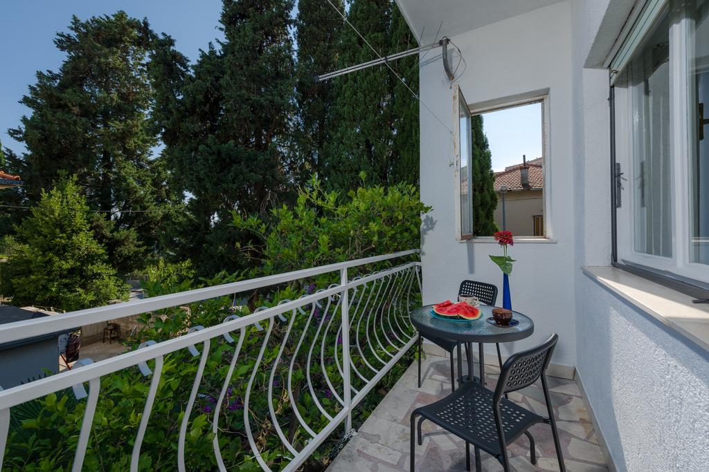 Garden Apartment Kaštela Pokoj fotografie