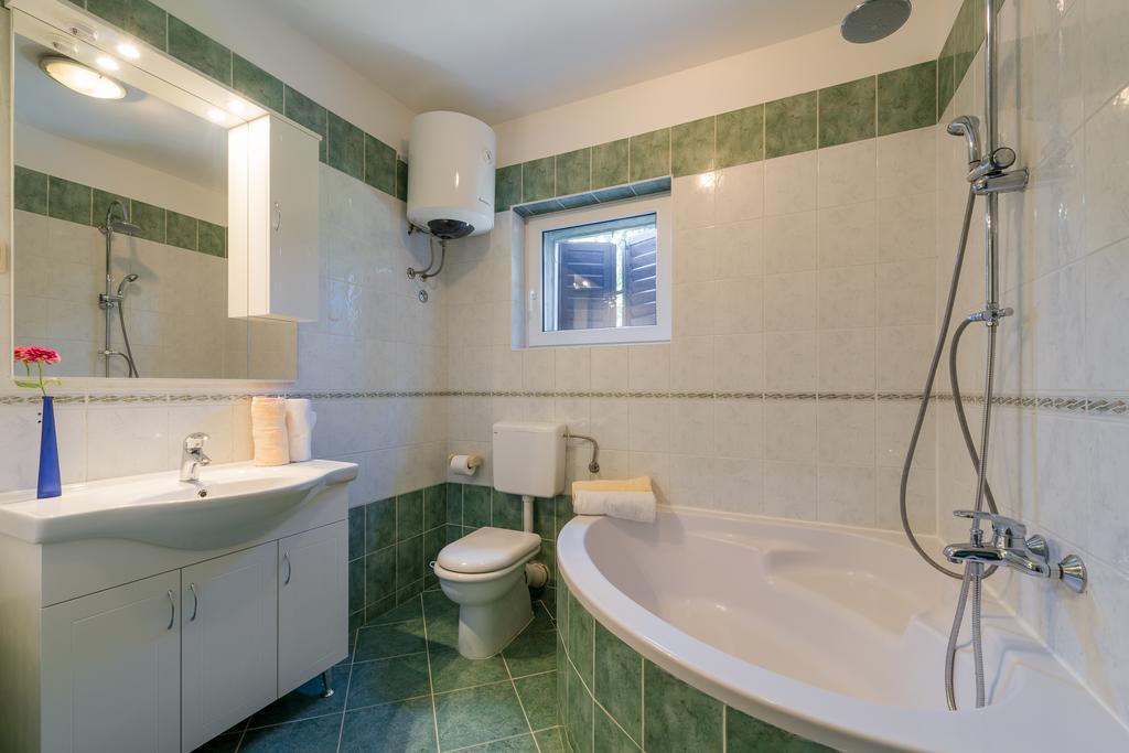 Garden Apartment Kaštela Pokoj fotografie